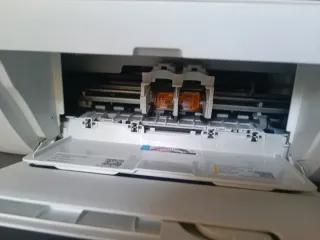 Impresora HP DeskJet 2720e