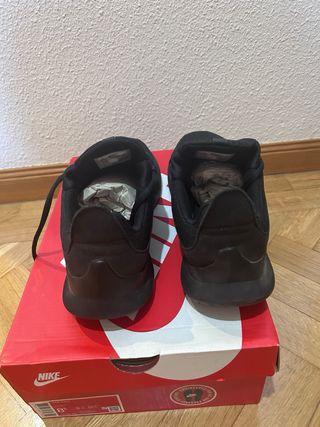 Nike Viale Talla 42