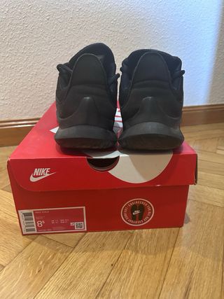 Nike Viale Talla 42