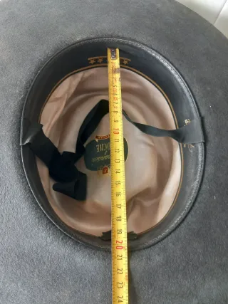 Sombrero da uomo a tesa larga grigio. Regalo con fodera