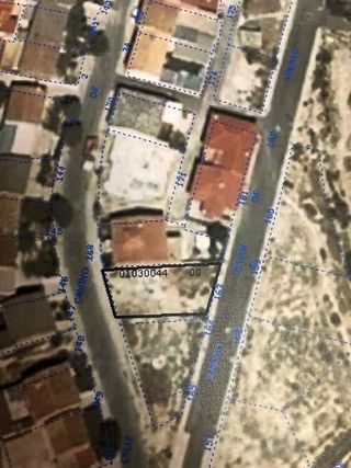 Terreno en venta en Baza