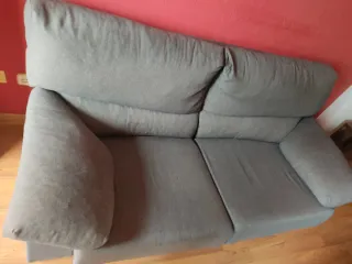 Regalo Sofá de 2 plazas y colchón matrimonio.