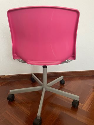 Silla de escritorio IKEA rosa y gris