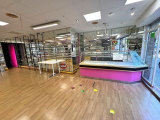 Local comercial en alquiler en La Florida en Hospitalet de Llobregat, L´