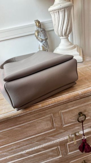 Bolso Purificación García piel topo