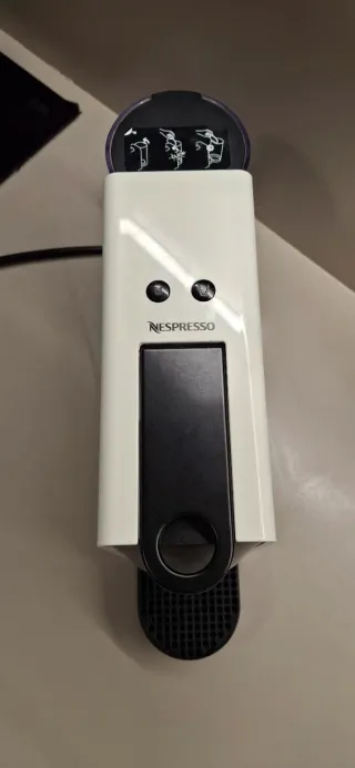 Cafetera Nespresso Krups + Portacápsulas