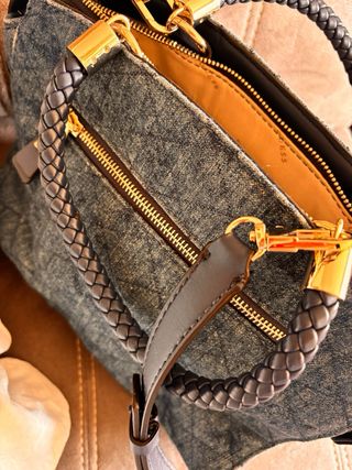 Bolso Guess vaquero bordado flores