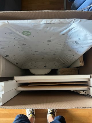 Cambiador SUNDVIK IKEA + cestos ÖNSKLIG
