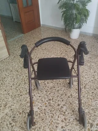 Andador ortopédico Mobiclinic