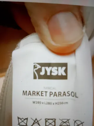 Sombrilla de exterior beige