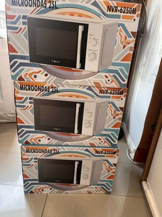Microondas Nevir 25L NVR-6250M