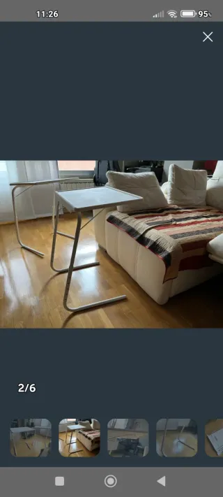 Mesa auxiliar plegable blanca