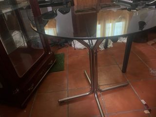 Mesa redonda cristal y metal