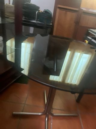 Mesa redonda cristal y metal