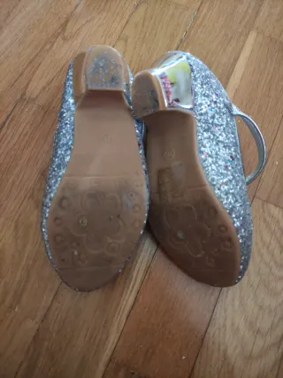 Zapatos niña purpurina tacón