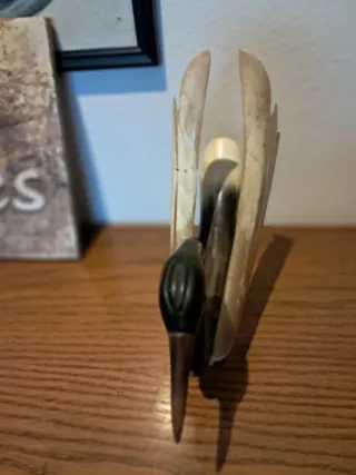 Figura Cisne Nácar Beige y Negro