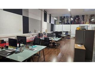 Nave industrial en alquiler en Adurtza - Aretxabaleta en Vitoria-Gasteiz