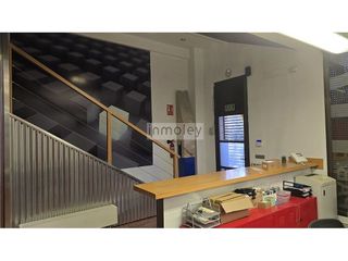 Nave industrial en alquiler en Adurtza - Aretxabaleta en Vitoria-Gasteiz