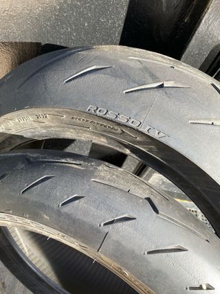 Neumaticos Pirelli Diablo Rosso IV