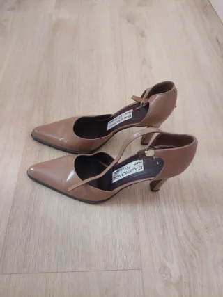 Zapatos Balenciaga charol hebilla tacón fino