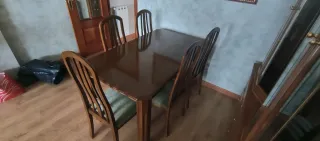 Tavolo da pranzo in legno massello