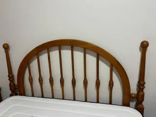 Cabecero de cama de madera