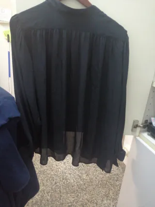 Blusa Uniqlo Negra Talla M