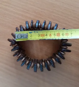 Par de pulseras artesanales de coco y madera