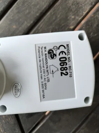 4 Enchufes Controlados RF + Mando