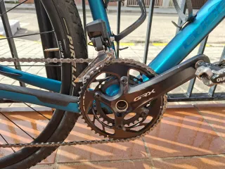 Bicicleta Cube Nuroad C62 Race 2025