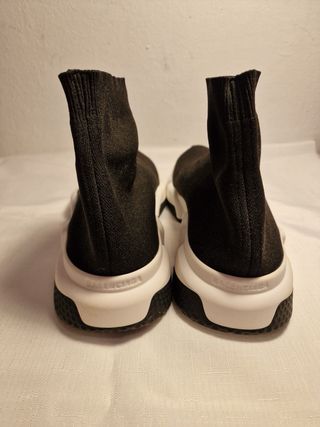 Zapatos Balenciaga Negros y Blancos