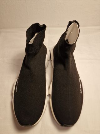 Zapatos Balenciaga Negros y Blancos