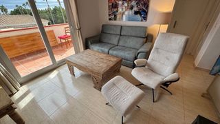 Tavolo da centro in legno massello intagliato a mano