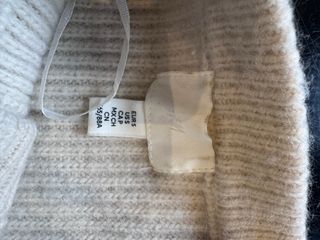 Jersey H&M Beige con Lazos Negros Talla S