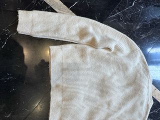 Jersey H&M Beige con Lazos Negros Talla S