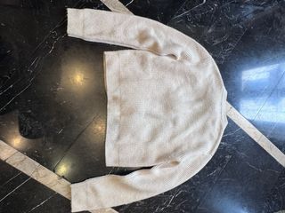 Jersey H&M Beige con Lazos Negros Talla S