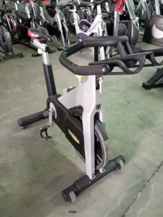 Bicicleta estática Technogym Cicle Group