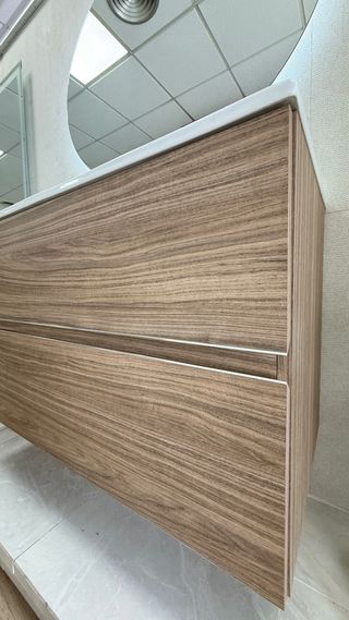 Mueble baño con espejo retroiluminado