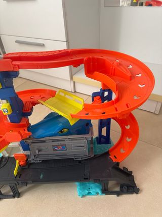 Pista Hot Wheels Tiburón