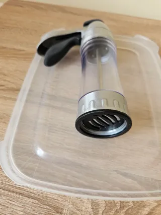 Máquina para hacer galletas con sus cortadores