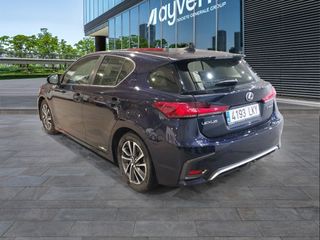 Lexus CT 200h Business 100 kW (136 CV)
