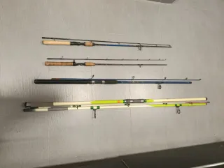 Lote 5 carretes 4 cañas más silla caja y cesta