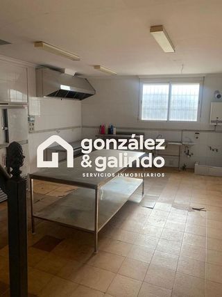 Nave industrial en venta en Osuna