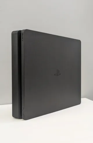PS4 Negra + Juegos