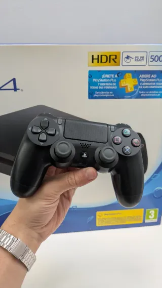 PS4 Negra + Juegos