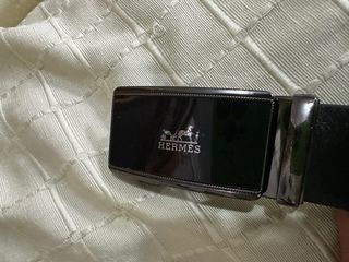 Cinturón Hermes Piel Negro Hebilla Metálica