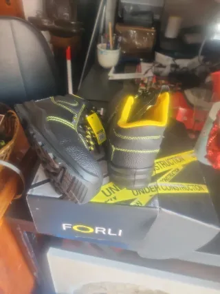 Botas de trabajo Forli con suela de hierro