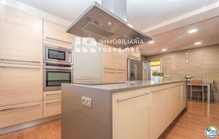 Casa en venta en Els Grecs - Mas Oliva en Roses