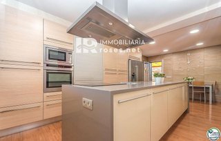 Casa en venta en Els Grecs - Mas Oliva en Roses