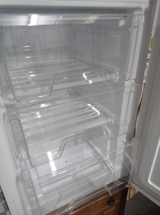 Congelador Vertical High One Blanco